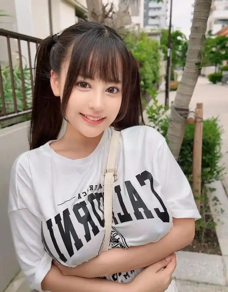 暗涌未删减封面